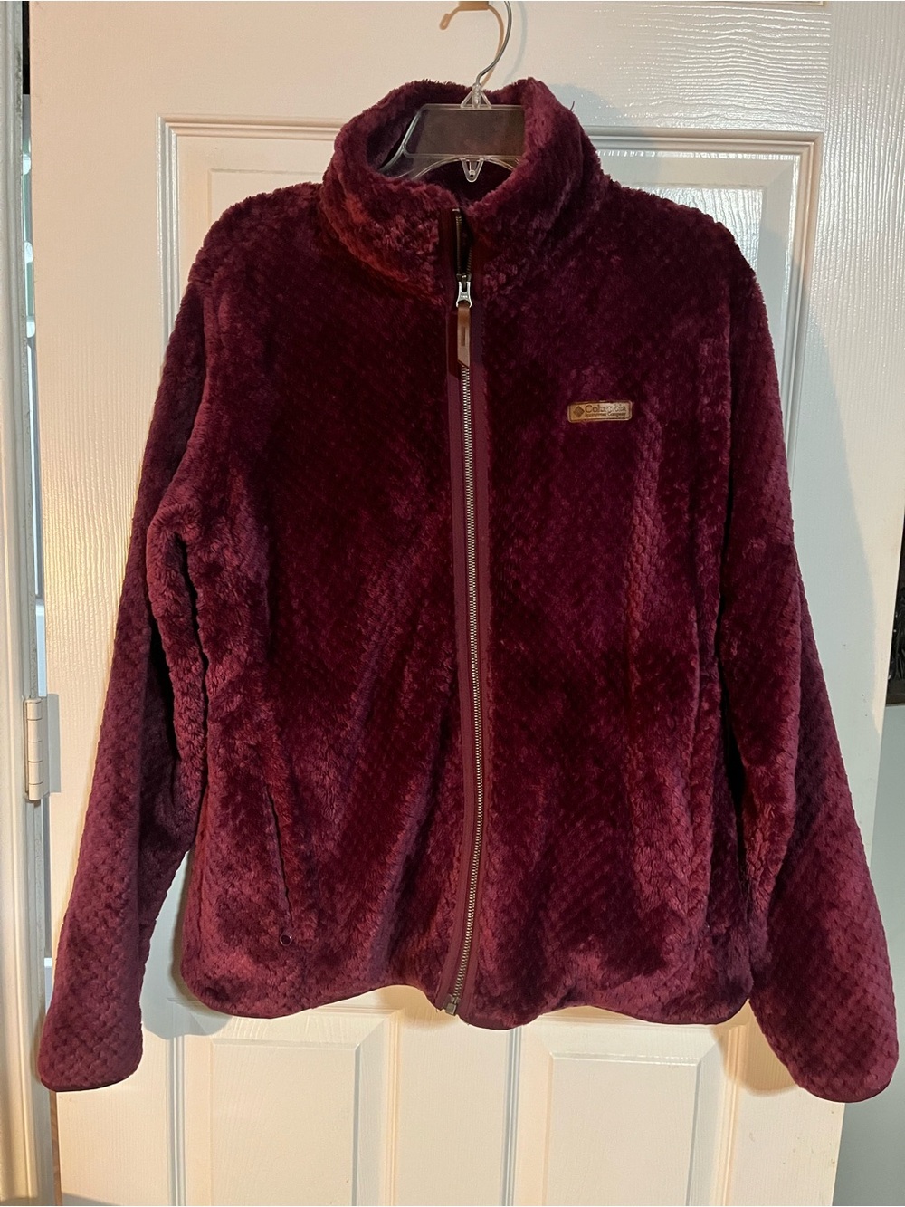 Columbia Cozy Plush Burgundy Women’s Zip-Up Jacket, size XL